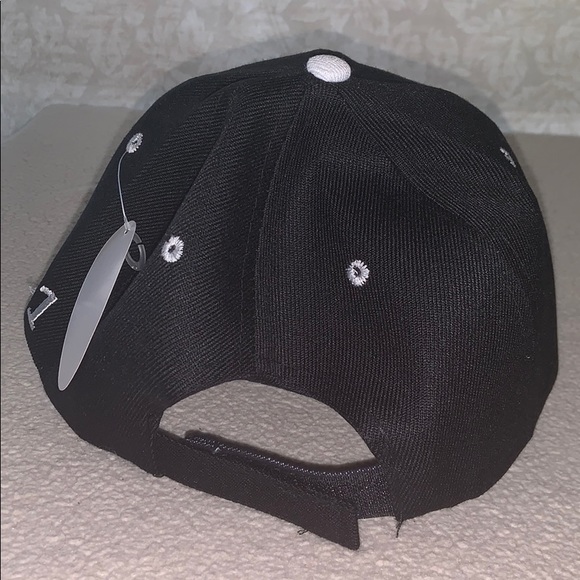 🔥Number 1 strapback🔥 - Picture 3 of 4